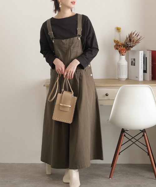 ElegChic(エレグシック)の「マキシ丈 フレア サロペット スカート (サロペット/オーバーオール・レディース・ブラック/ベージュ/カーキ・3L/M/L/XL/4L)」の15枚目の写真