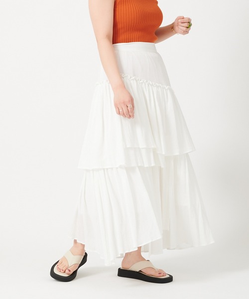 U by SPICK&SPAN(ユーバイスピックアンドスパン)の「ランダムティアードスカート◆(スカート・レディース・ブラック/ホワイト・36/38)」の1枚目の写真