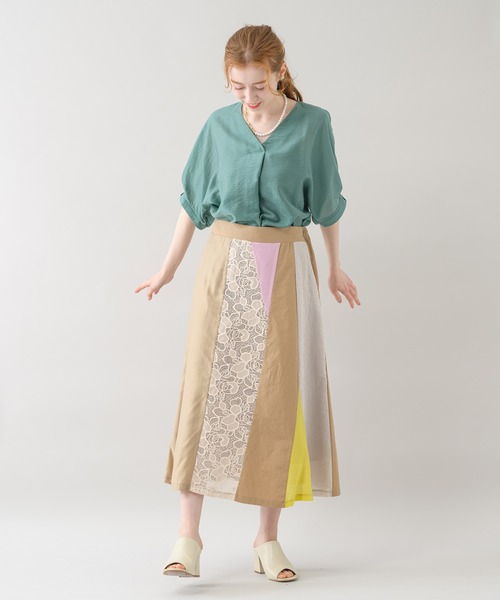 Paradise Picnic（パラダイスピクニック）の「テンセルVネックタックブラウス（シャツ/ブラウス・レディース・ラベンダー/グリーン/グレイッシュベージュ・FREE）」の8枚目の写真