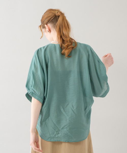 Paradise Picnic（パラダイスピクニック）の「テンセルVネックタックブラウス（シャツ/ブラウス・レディース・ラベンダー/グリーン/グレイッシュベージュ・FREE）」の11枚目の写真