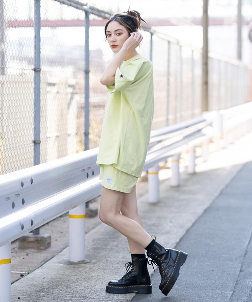 大人気 X-girl×Champion REVERSE WEAVE SHORT PANTS 早い者勝ち Champion REVERSE WEAVE SHORT PANTS｜エックスガールの通販
