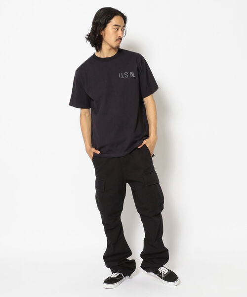 AVIREX(アヴィレックス)の「ステンシル カレッジ 半袖 Tシャツ / STENCIL COLLAGE S/S T-SHIRT / アヴィレックス / AVIREX(Tシャツ/カットソー・メンズ・ホワイト/ネイビー・MEDIUM/LARGE/X-LARGE/XX-LARGE)」の12枚目の写真