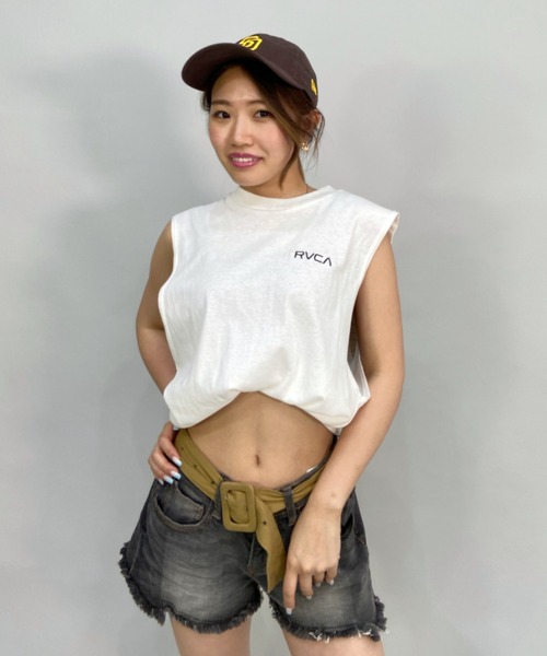 RVCA(ルーカ)の「RVCA/ルーカ ビッグシルエット/オーバーサイズ/ レオパード柄/ヒョウ柄バックプリントタンクトップ BC043-P35(タンクトップ・レディース・ホワイト/ブラック・M/L)」の6枚目の写真