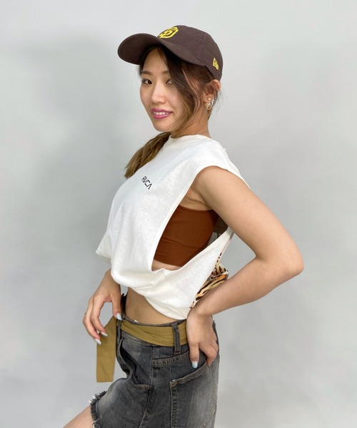 RVCA(ルーカ)の「RVCA/ルーカ ビッグシルエット/オーバーサイズ/ レオパード柄/ヒョウ柄バックプリントタンクトップ BC043-P35(タンクトップ・レディース・ホワイト/ブラック・M/L)」の7枚目の写真