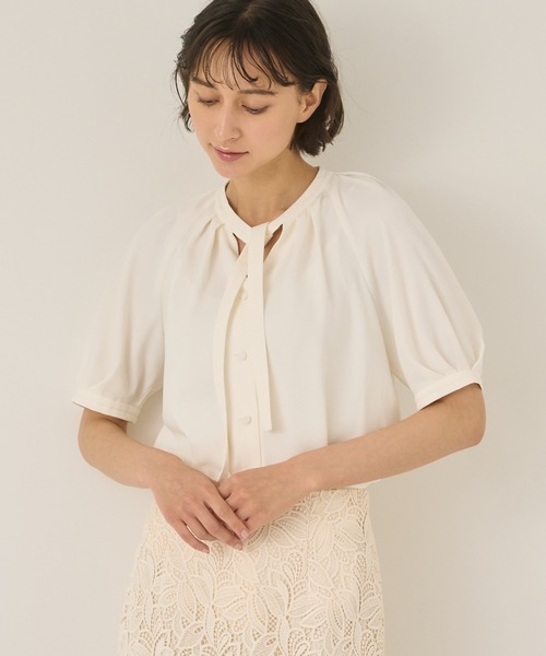 ANAYI（アナイ）の「トロミドライサテンステッチボウ ブラウス（シャツ