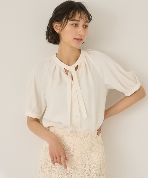 ANAYI（アナイ）の「トロミドライサテンステッチボウ ブラウス（シャツ