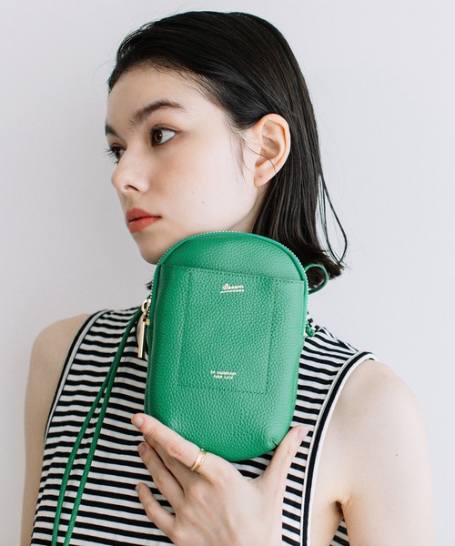 Beau're（ヴュレ）の「BEAURE ヴュレ カウレザー ラウンド スマホショルダーバッグ（ショルダーバッグ・レディース・ブラック/グレー/オレンジ/ラベンダー/ライトブラウン/ベージュ系その他/グリーン/ブラウン・FREE）」の19枚目の写真