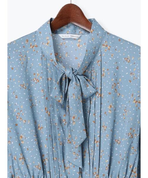 Te chichi TERRASSE（テチチテラス）の「ペイント柄プリントワンピース（ワンピース・レディース・グリーン/ネイビー/モカ・ﾌﾘ-）」の6枚目の写真