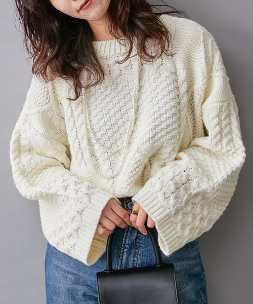 CIAOPANIC TYPY(チャオパニックティピー)の「【willow】パッチワークケーブルニット(ニット/セーター・レディース・ダークブラウン/オフホワイト/ブルー・ONE SIZE)」の2枚目の写真