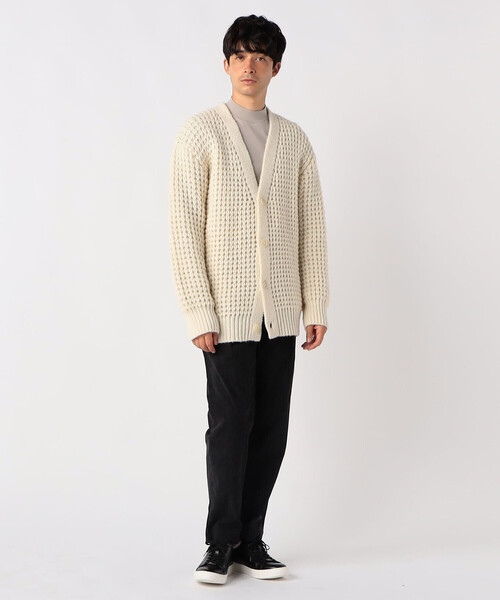 COMME CA ISM(コムサイズム)の「ワッフル編み Vネックカーディガン(カーディガン/ボレロ・メンズ・アイボリー/ライラック/ダークブラウン/グリーン・FREE)」の17枚目の写真