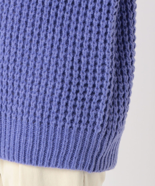 COMME CA ISM(コムサイズム)の「ワッフル編み Vネックカーディガン(カーディガン/ボレロ・メンズ・アイボリー/ライラック/ダークブラウン/グリーン・FREE)」の13枚目の写真