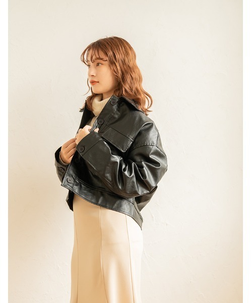 chocomee（チョコミー）の「fake leather jacket/フェイクレザージャケット（ブルゾン・レディース・ブラウン/ブラック・FREE）」の4枚目の写真
