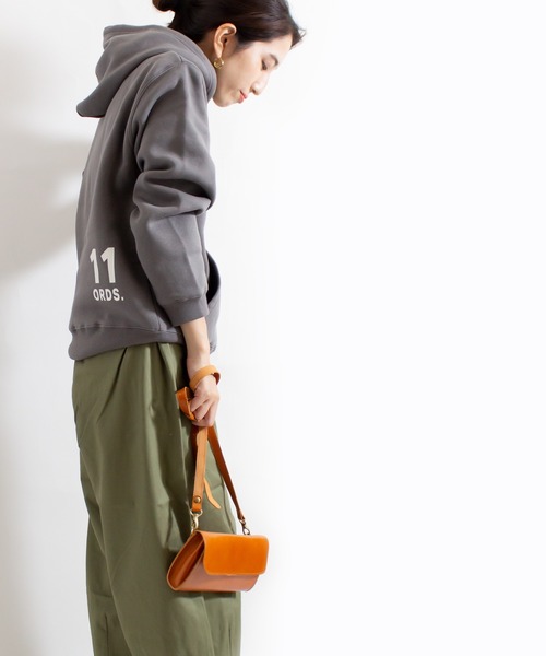 ALL ORDINARIES（オールオーディナリーズ）の「Ordinaries11 スクリプトロゴプルパーカ（パーカー・レディース・アッシュグレー/チャコールグレー/グリーン/サンドベージュ・M/S/L）」の18枚目の写真