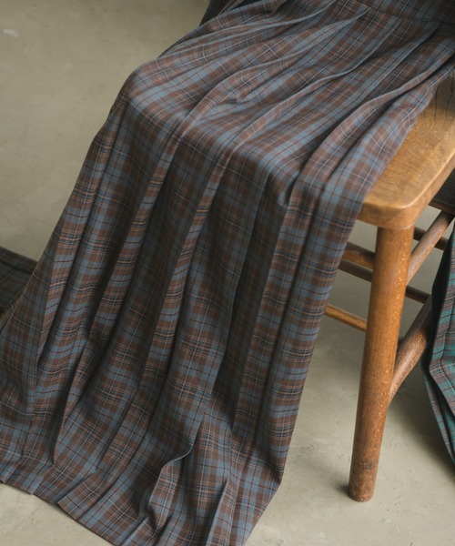 idem(イデム)の「belted pleats check skirt/プリーツチェックロングスカート(スカート・レディース・グレー/グリーン・FREE/SMALL)」の10枚目の写真