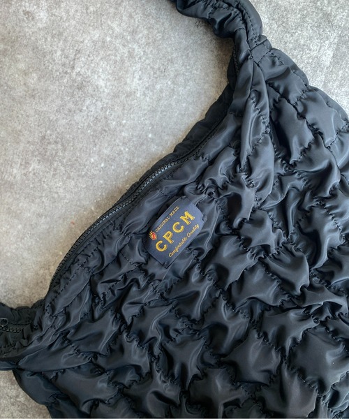 CPCM（シーピーシーエム）の「キルティングボリュームショルダーバッグ（ショルダーバッグ・メンズ・ブラック/オフホワイト・FREE）」の15枚目の写真