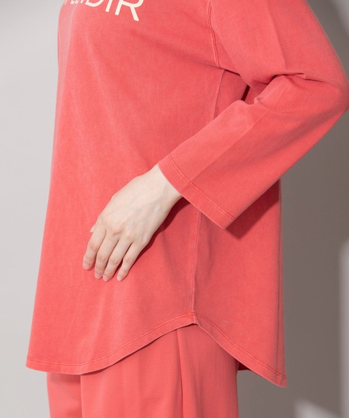 Munich（ミューニック）の「ピグメントバイオコットンジャージロゴプリントTシャツ（Tシャツ/カットソー・レディース・ホワイト/グレイッシュベージュ/ピンク/レッド・FREE）」の14枚目の写真