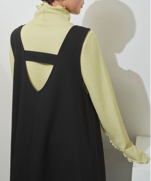 MERLOT(メルロー)の「フレアシルエットで楽に着れる レースラインジャンパースカート(ジャンパースカート・レディース・ベージュ/ブラック・FREE)」の6枚目の写真