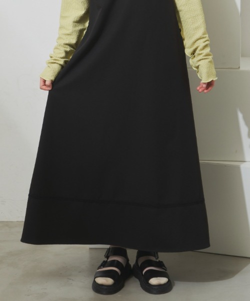 MERLOT(メルロー)の「フレアシルエットで楽に着れる レースラインジャンパースカート(ジャンパースカート・レディース・ベージュ/ブラック・FREE)」の10枚目の写真