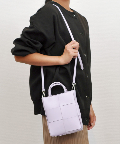 cache cache(カシュ カシュ)の「カシュカシュ cachecache / イントレチャートミニショルダーバッグ(ショルダーバッグ・レディース・ラベンダー/イエロー/グリーン/キャメル/ホワイト/ブラック/グレー/ワイン/シルバー/ブルー・FREE)」の7枚目の写真