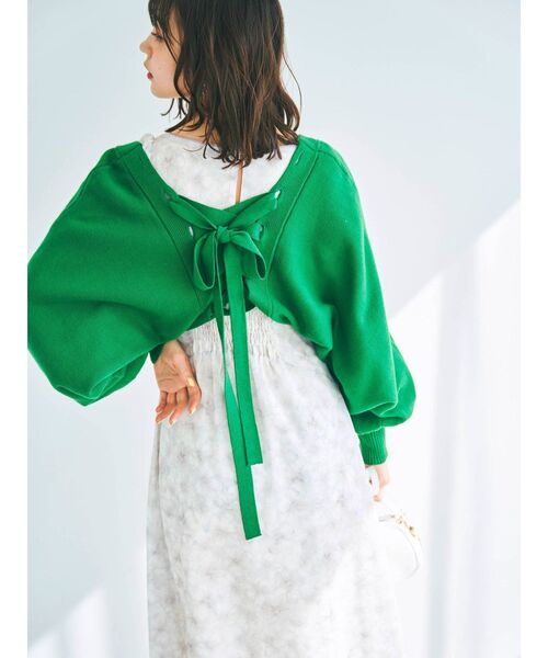 dazzlin(ダズリン)の「ビッグレースアップショートカーディガン(カーディガン/ボレロ・レディース・オフホワイト/グレー/グリーン/ネイビー・FREE)」の12枚目の写真