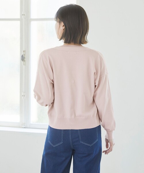 Feroux（フェルゥ）の「【セットアイテム】パールボタンアンサンブル ニット（アンサンブル・レディース・ネイビー系/ピンク系/スカイブルー系・F）」の6枚目の写真