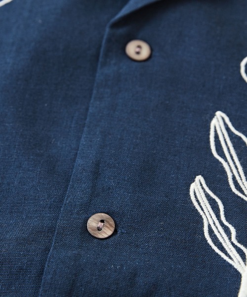 TOBILA（トビラ）の「コットンリネンボタニカル刺繍オープンカラーシャツ（シャツ/ブラウス・レディース・グレー/ナチュラル/マスタード/ネイビー・M）」の22枚目の写真