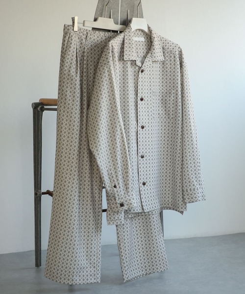 SENSE OF PLACE by URBAN RESEARCH（センスオブプレイスバイアーバンリサーチ）の「『セットアップ対応』コモンガラオープンカラールーズシャツA（シャツ/ブラウス・メンズ・ブラック/ライトカーキ/ライトベージュ・SMALL/MEDIUM/LARGE）」の3枚目の写真