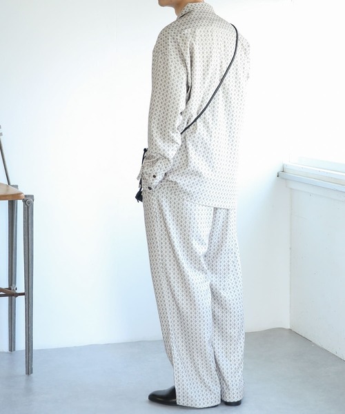 SENSE OF PLACE by URBAN RESEARCH（センスオブプレイスバイアーバンリサーチ）の「『セットアップ対応』コモンガラオープンカラールーズシャツA（シャツ/ブラウス・メンズ・ブラック/ライトカーキ/ライトベージュ・SMALL/MEDIUM/LARGE）」の19枚目の写真