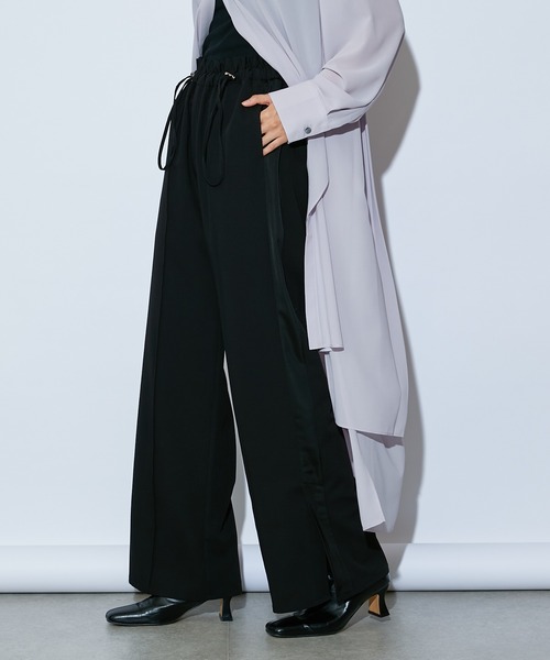Lui's ドロストフレアラインパンツ ルイス Lui's（ルイス）の「配色ステッチドロストフレアパンツ