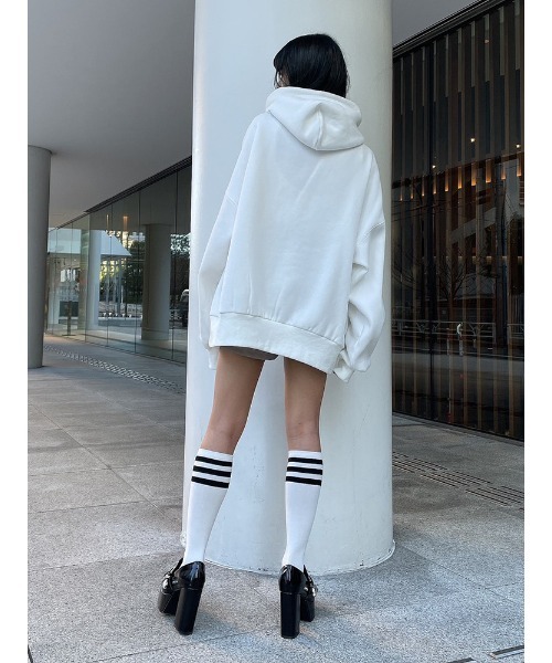 ENVYM（アンビー）の「カラーエンブロイダリールーズＰＯ（パーカー・レディース・ホワイト/パープル/ブルー/ブラック・FREE）」の22枚目の写真