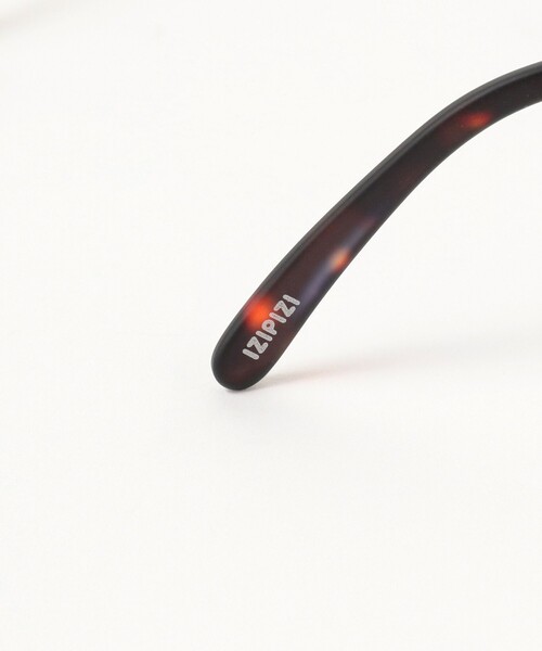 BRILLA per il gusto（ブリッラペルイルグースト）の「IZIPIZI / ウェリントンフレーム リーディンググラス（メガネ・メンズ・ブラック/ダークブラウン/イエロー・1.5/1.0/2.0）」の12枚目の写真