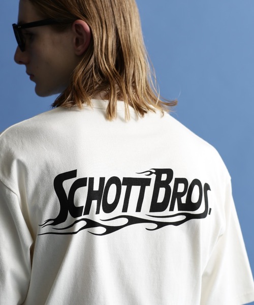 schott（ショット）の「Schott/ショット/SS T-SHIRT "FIRE SCRIPT"/"ファイア スクリプト" Tシャツ（Tシャツ/カットソー・メンズ・オフホワイト/サックスブルー/ブラック/オレンジ・M/XL/L/2XL）」の2枚目の写真
