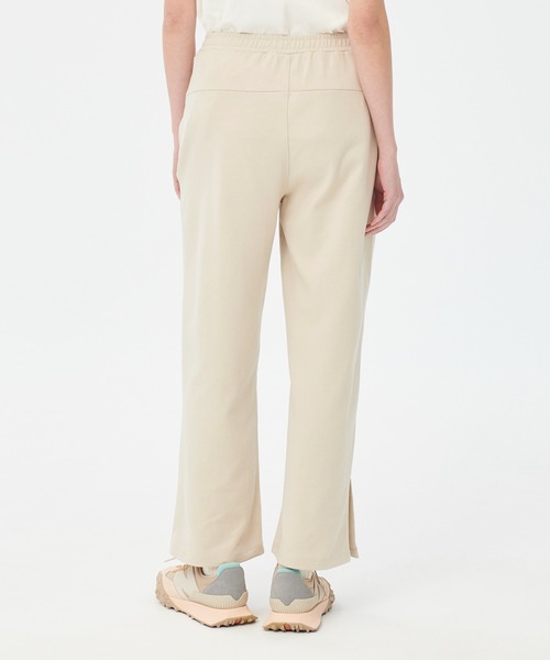 NEW BALANCE(ニューバランス)の「MET24 N Wide Pants(スウェットパンツ・レディース・ホワイト/ベージュ/ブルーグレー・SMALL/MEDIUM/LARGE)」の11枚目の写真