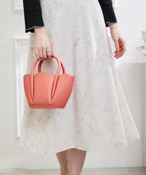 couture brooch（クチュールブローチ）の「◆スカラップミニバッグ（ショルダーバッグ・レディース・ブラック/アイボリー/ベビーピンク・00）」の4枚目の写真