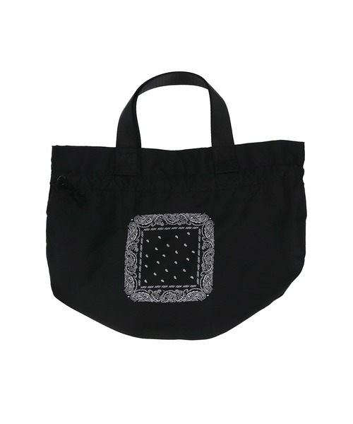 NERGY（ナージー）の「バンダナプリントサークルバッグ（トートバッグ・レディース・ホワイト/ブラック・FREE）」の5枚目の写真