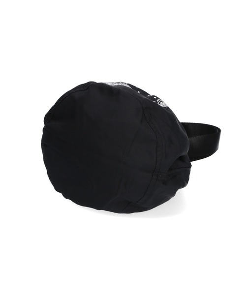 NERGY（ナージー）の「バンダナプリントサークルバッグ（トートバッグ・レディース・ホワイト/ブラック・FREE）」の8枚目の写真