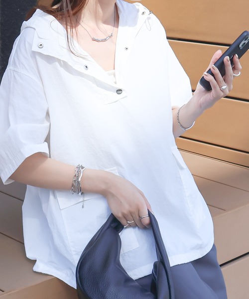 Social GIRL(ソーシャルガール)の「アノラックパーカー フードナイロンプルオーバー 半袖(パーカー・レディース・ブラック系その他/ホワイト系その他/グリーン系その他/オフホワイト/カーキ/ブラック・M/L/LL)」の20枚目の写真