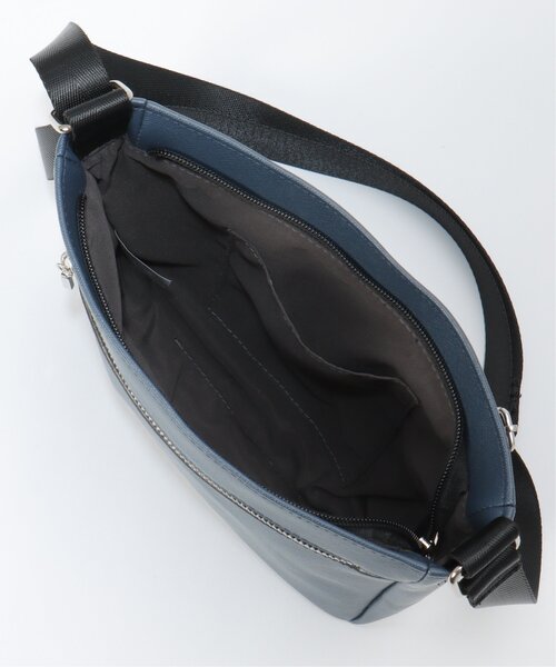 ikka(イッカ)の「レザータッチサフィアーノショルダーバッグ(ショルダーバッグ・メンズ・ブラック/ネイビー/ダークネイビー/ダークブラウン/モカ・FREE)」の20枚目の写真