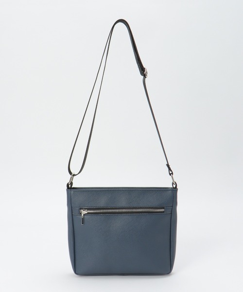 ikka(イッカ)の「レザータッチサフィアーノショルダーバッグ(ショルダーバッグ・メンズ・ブラック/ネイビー/ダークネイビー/ダークブラウン/モカ・FREE)」の12枚目の写真