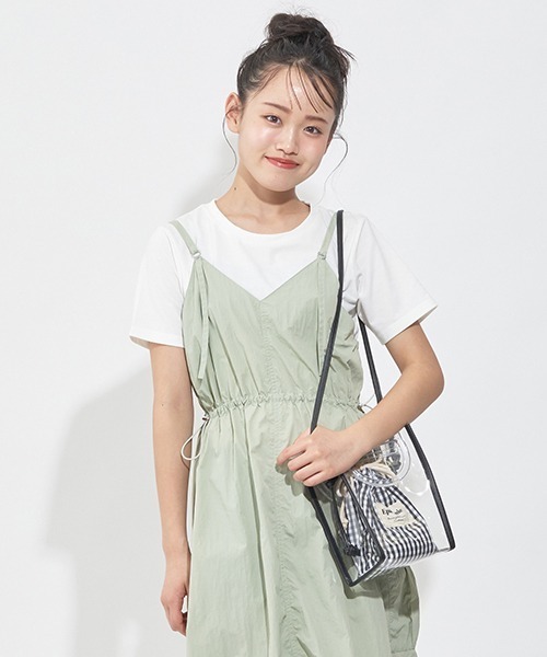 LOVETOXIC（ラブトキシック）の「巾着つきクリアショルダーBAG（バックパック/リュック・キッズ・オフホワイト/ベージュ/サックスブルー/ブラック・FREE）」の14枚目の写真