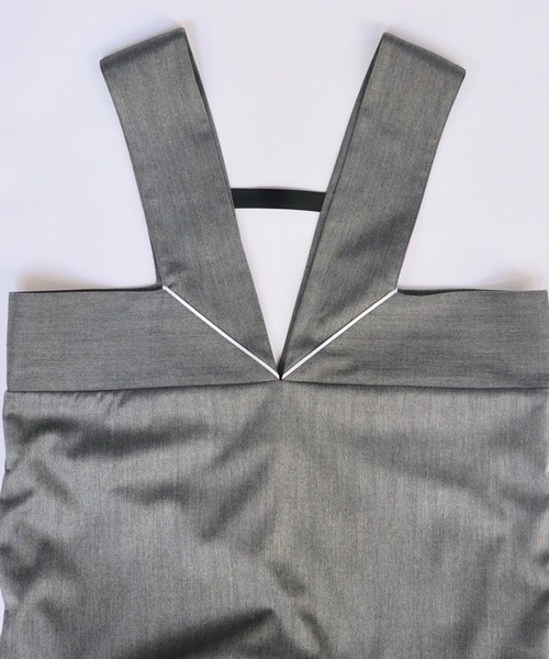 sneeuw（スニュウ）の「フレームジャンパースカート（サロペット/オーバーオール・レディース・チャコールグレー/ベージュ・ONESIZE）」の4枚目の写真