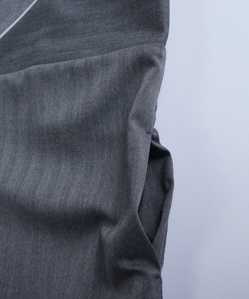 sneeuw（スニュウ）の「フレームジャンパースカート（サロペット/オーバーオール・レディース・チャコールグレー/ベージュ・ONESIZE）」の17枚目の写真