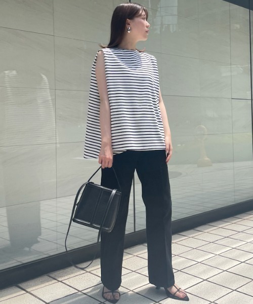 Mila Owen(ミラオーウェン)の「肩タックバックドレープノースリブラウス【ウォッシャブル/手洗い可能】(Tシャツ/カットソー・レディース・ブラック/その他/ホワイト・0/1)」の10枚目の写真