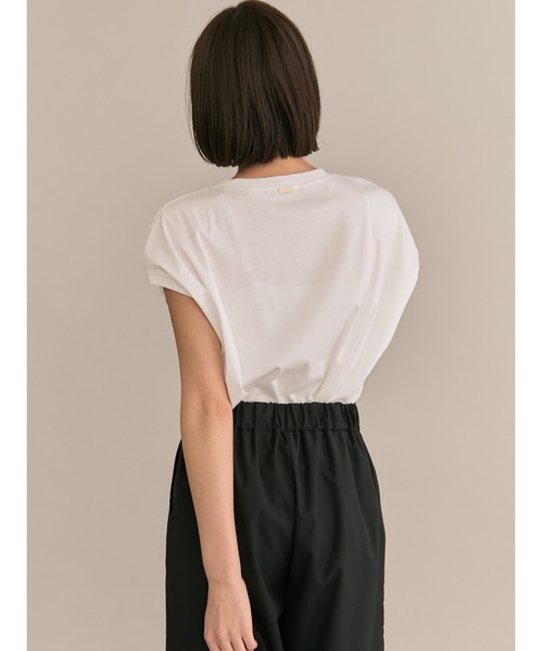TONAL(トーナル)の「ベーシックノースリT(Tシャツ/カットソー・レディース・ラベンダー/オフホワイト/ブラック・38)」の13枚目の写真