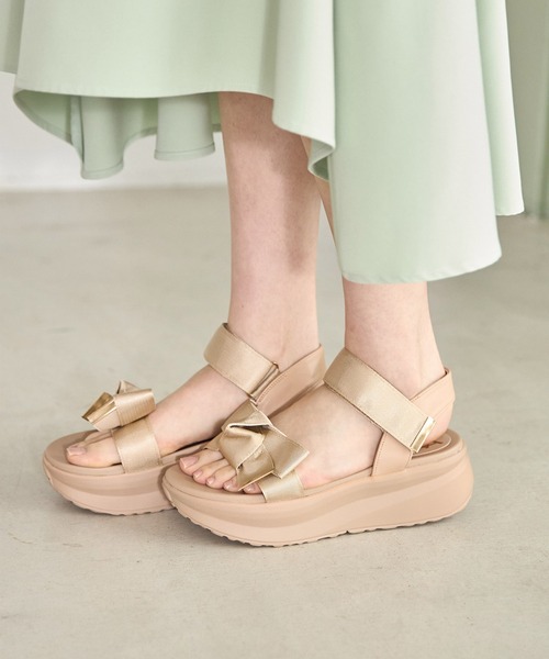 tocco closet（トッコ　クローゼット）の「サテンテープリボンサンダル（サンダル・レディース・ブラック/グレー・M/L/LL）」の19枚目の写真
