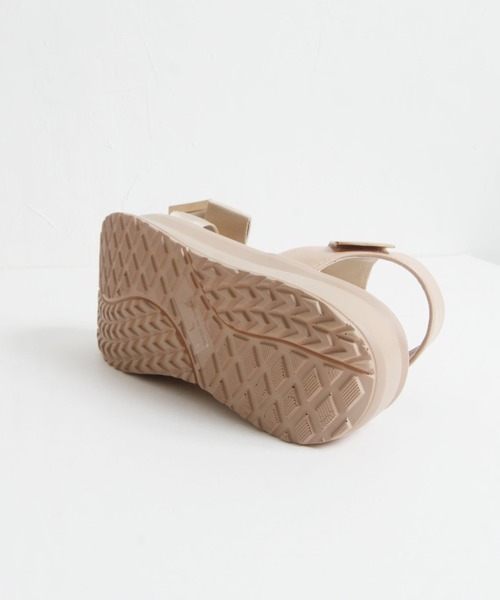 tocco closet（トッコ　クローゼット）の「サテンテープリボンサンダル（サンダル・レディース・ブラック/グレー・M/L/LL）」の8枚目の写真