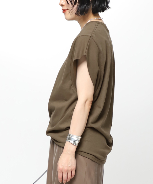 PRE_（プレ）の「【PRE_/プレ】ショートスリーブカットソー（Tシャツ/カットソー・レディース・チャコールグレー/カーキ/イエロー・36/38）」の7枚目の写真