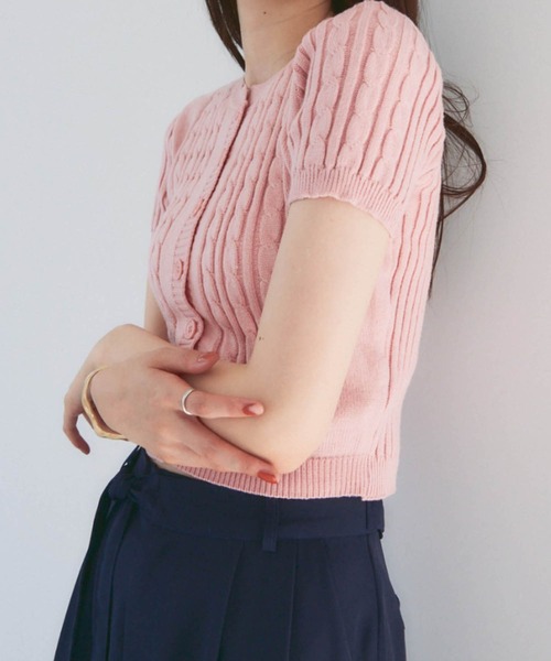 solleim（ソルレム）の「コンパクト半袖ケーブルニットカーディガン（カーディガン/ボレロ・レディース・ブラック/ホワイト/ピンク・M）」の17枚目の写真