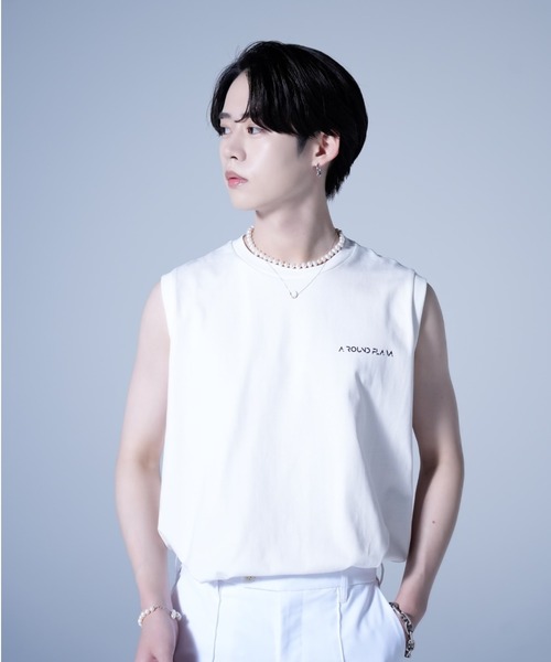 AROUND FLAVA(アラウンドフラバ)の「silkete like heavy weight glitter print sleeveless T / シルケットライク ヘビーウェイト ラメプリントノースリーブTシャツ(Tシャツ/カットソー・メンズ・ブラック/ホワイト・SMALL/MEDIUM/LARGE)」の3枚目の写真