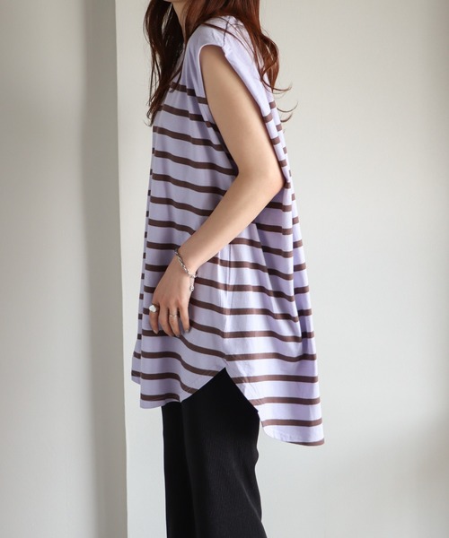 COURO(コウロ)の「ロング丈ノースリーブパネルボーダーTシャツ(Tシャツ/カットソー・レディース・ブラック×ホワイト/ホワイト×ブラック/ベージュ系/パープル系・M)」の7枚目の写真